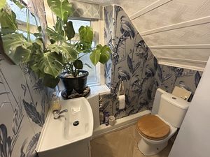 Photo 16- click for photo gallery